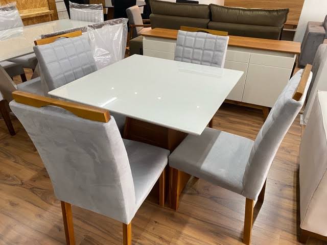 Mesa de jantar (4 lugares) sem preferência modelo